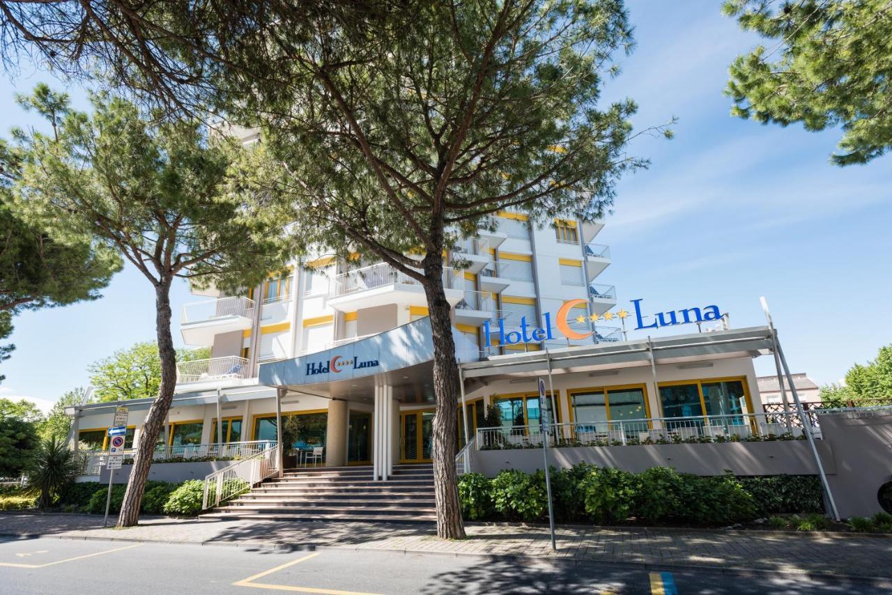 Hotel Luna Bibione Exteriör bild
